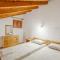 Sophias maisonette 2