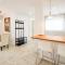 Apartamento Loft con terreno privado y parking compartido - a 800m de Playa Poniente