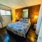 Riverfront Lodging - Shady Cove