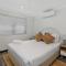 MOOLOOLABA CANAL HOME - Modern 4Bedroom with Spa, Sauna and Private Pontoon - NEW proprietor 2024 - Mooloolaba