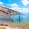 Beach apartment with terrace and private parking