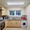 Etive, Beautiful Lochside Apartment with balcony