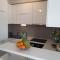 3 bedroom apartment with terrace and free parking