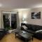 Chris Cozy Condo Commonwealth Edmonton - Едмонтон