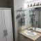Chris Cozy Condo Commonwealth #205 Edmonton