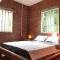Nguyet Que Homestay & Tours