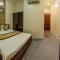 Dong Bao Hotel