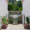 Eri Rooms to Let - Raches