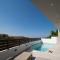 O-Cyanea Villa with Heated Pool