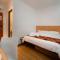 1 Million Hotel