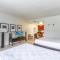 502 Little Harbor Inn