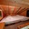 Cute attic apartment in the heart of the mountains