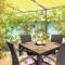 Apartments Johnny Split Croatia with Hot Tub