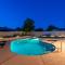 Cozy Phoenix Home Heated Pool & Spa with King Beds - Phoenix