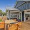 Hot Water Bach - Hot Water Beach Holiday Home