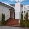 Poolside Retreat - Picton Holiday House Waikawa - 皮克顿