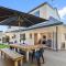 Sandy Feet - Papamoa Beach Holiday Home