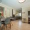 Baltic Apartments - Apartament Dębina - 斯维诺乌伊希切