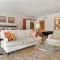 Taj Executive Suites, Private Residence