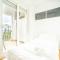 Exclusive 3 Bedroom 2 Bathroom Apartment close to Amenities - TR921LT