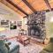 Spacious Bartlett Home with Fireplace and Kitchen - بارتليت