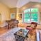 Spacious Bartlett Home with Fireplace and Kitchen - بارتليت