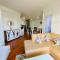 Grand Winterberry - Lake View Luxury Residence