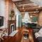 Historic Garden District 5BR with Parking and Balcony