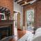 Historic Garden District 5BR with Parking and Balcony