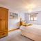 Host & Stay - Honeysuckle Cottage