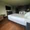 Sunnyside Inn and Suites - Clackamas