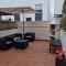 AGRADABLE ADOSADO CON PISCINA