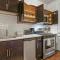 Warm & Lovely 2BR Apt close to Dining & Shops - Touhy 1S - شيكاغو