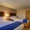 Holiday Inn Express & Suites Alpharetta, an IHG Hotel