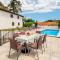 Awesome Home In Veprinac With Private Swimming Pool, Can Be Inside Or Outside - Veprinac