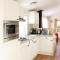 2 Bedroom Nice Home In Tzummarum