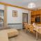 3 Bedroom Stunning Home In Omisalj