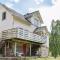4 Bedroom Beautiful Home In Steinstø