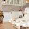Lovely Home In Hatlestrand With Kitchen