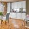 Awesome Home In Egersund With Wifi