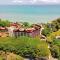 AGODA C VIEW @ Sri Sayang Beach Resort - 峇都丁宜