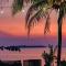 Seaside Villa & Muse Beach Resto