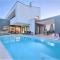 Luxury Villa Hedone with heated pool, welness and playground - Rakalj