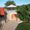 Patakun holiday home for 5, with heated pool - Lećevica