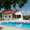 Villa Jelena with pool & playground - Grubine