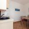2 Bedroom Cozy Home In Jadranovo