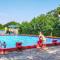 Awesome Home In Heinkenszand With Wifi