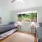 Tree House Toowoomba - Peace & Quiet in tree tops