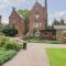 Lakeside Village Lodges & The Potting Shed