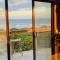IdleWild - Secluded Absolute Beachfront Escape